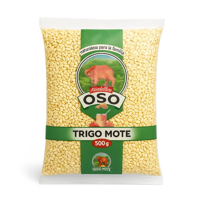 Una bolsa transparente de 500 gramos de Trigo Mote con una etiqueta verde y un oso marrón en la parte delantera.