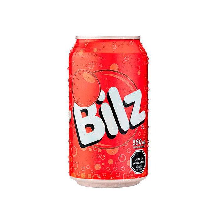 Una lata roja brillante de 350 ml de refresco Bilz de Chile.