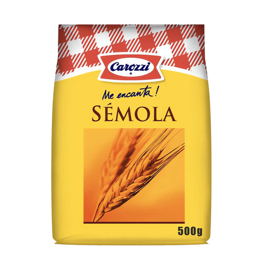 Una bolsa roja y amarilla de Sémola de Carozzi. Un producto importado de Chile.