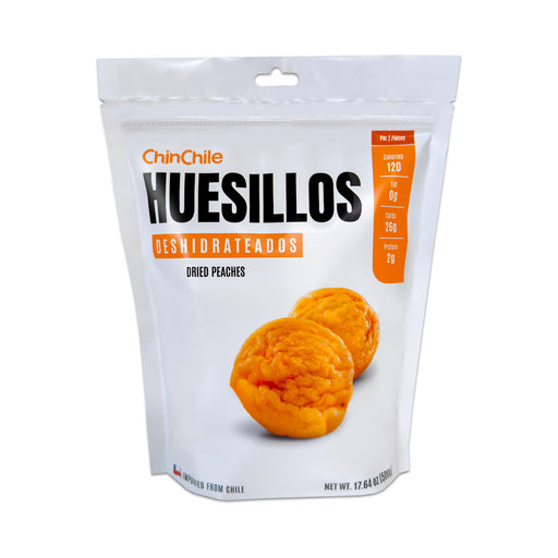 Una bolsa blanca de 500 gramos de Huesillos con dos brillantes huesillos naranjas en la parte delantera.
