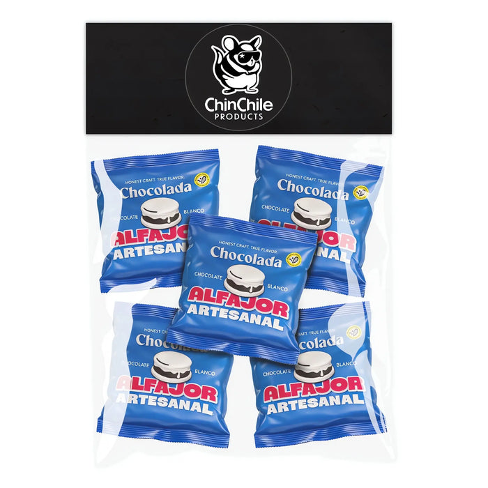Cinco paquetes azules de Alfajor Artesanal Chocolada con el logotipo de la marca visible en la parte superior.
