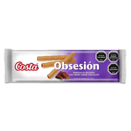 Un paquete blanco y morado de galletas Obsesion de Costa.