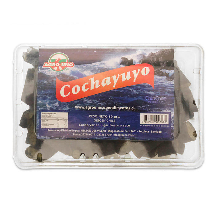Una caja de plástico transparente con piezas de Cochayuyo.
