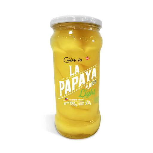 Un tarro de cristal de papayas amarillas con tapa blanca y texto verde que dice "Light".