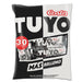 Una gran bolsa blanca y negra de tabletas de chocolate Tuyo importadas de Chile.